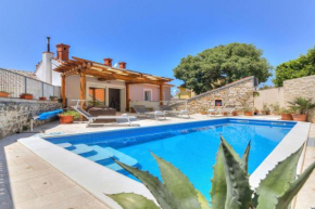 Traumhafte Villa nur 300 Meter zum Strand mit beheiztem Pool, Whirlpool, Kicker, Grill